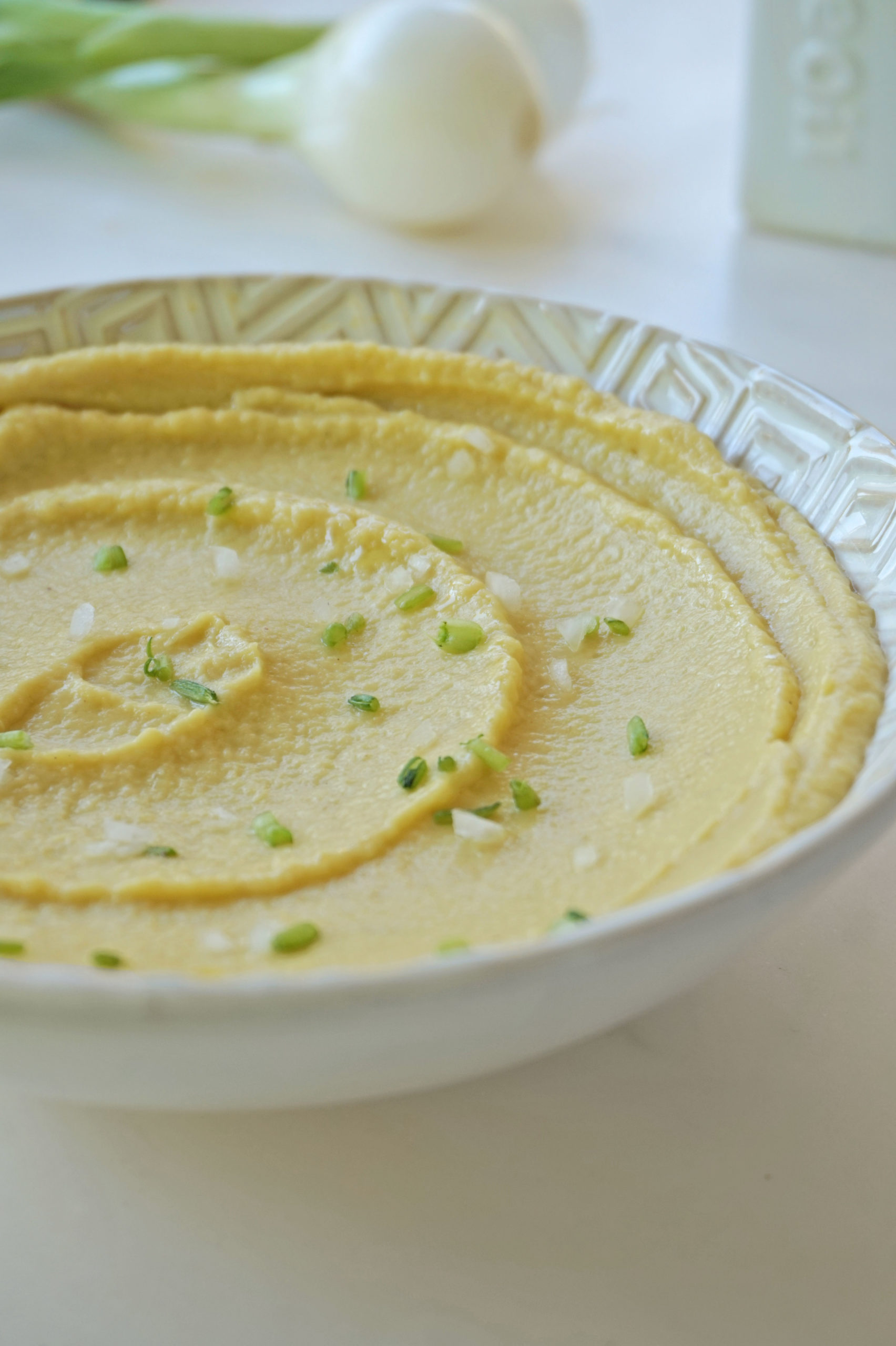 creamy vegan mashed cauliflower