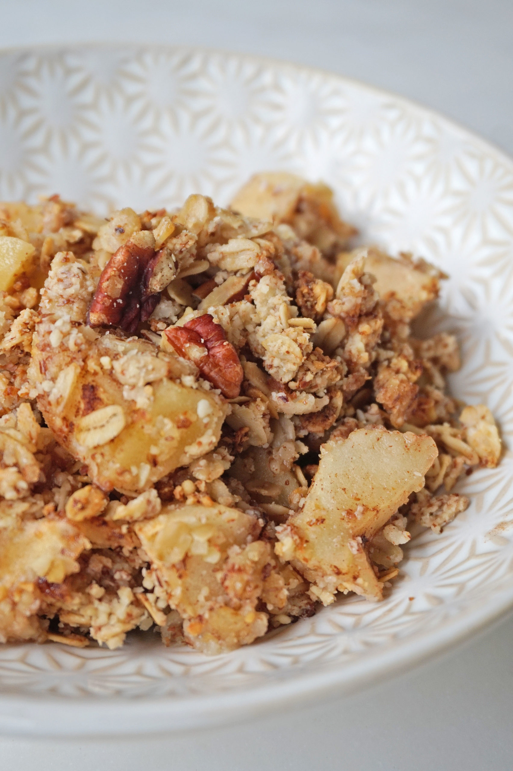 healthy vegan apple crumble